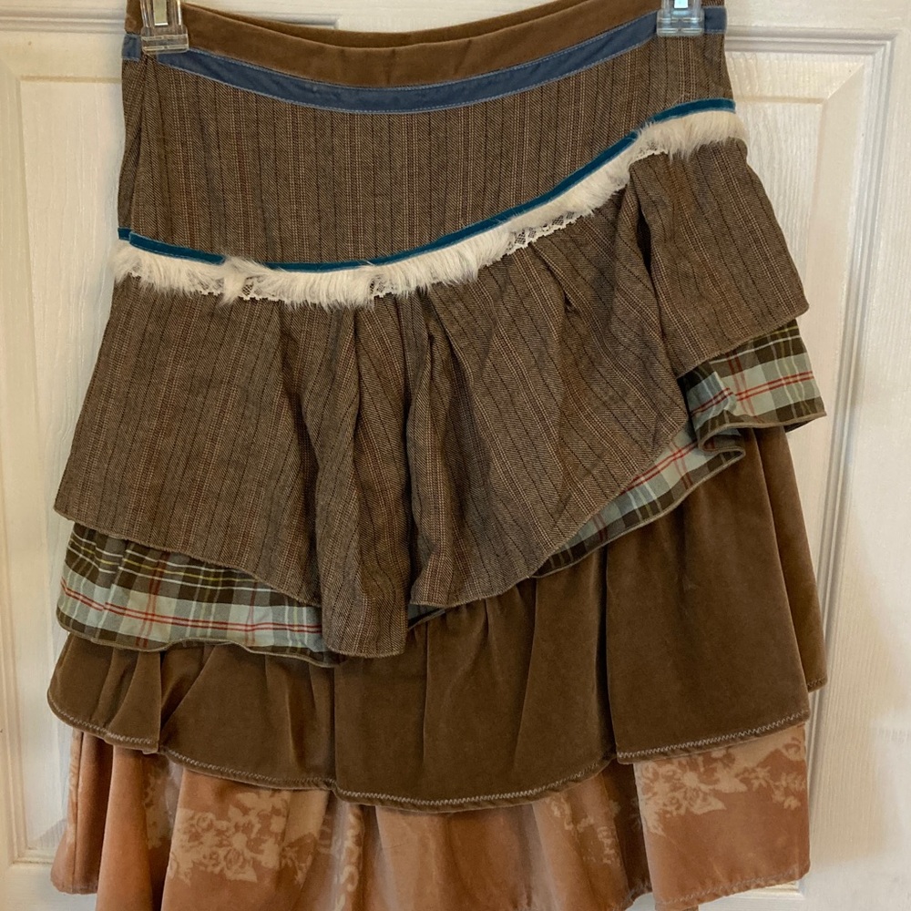 Tricot Chic of Italy Layered “Magic Forest” A-Line Skirt with Floral Detail - Picture 4 of 8